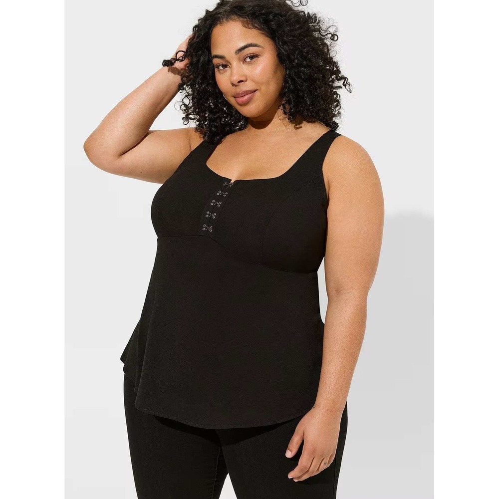 Torrid  Size 2 2X Black Fit & Flare Rayon Slub Hook and Eye Square Neck Tank Top